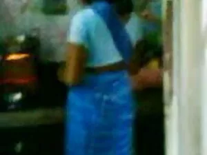 नताली एलेफ्थेरैडिस - ...