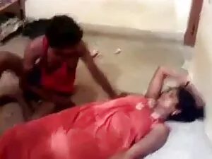 गर्म हिंदी वीडियो फु ...
