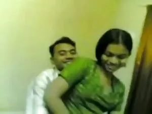 बेइसे देवत ले सेक्सी ...