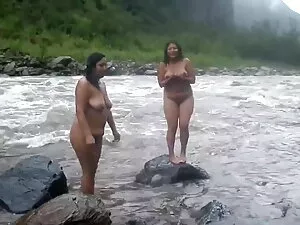 एक और देसी, सेक्सी ह ...