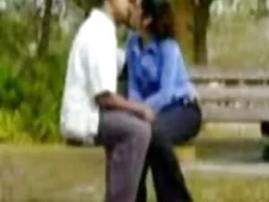 शरारती छात्र केटन के ...