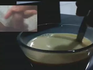 फेममे म्यूर एउ ग्रोस ...