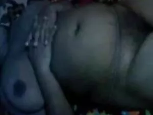 दो गर्म लड़कियों अद् ...
