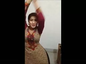 गर्म हिंदी मूवी फुल  ...
