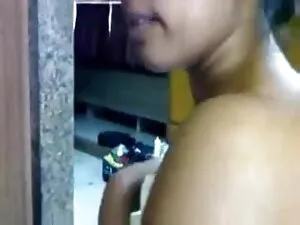 केली पत्थर और अलिज़  ...