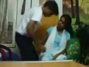 जापानी Karin Tsubaki ...