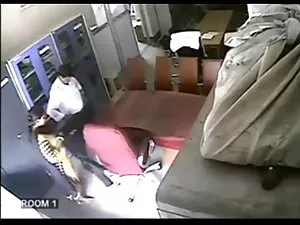 जून समर्स एंड डेज़ी  ...